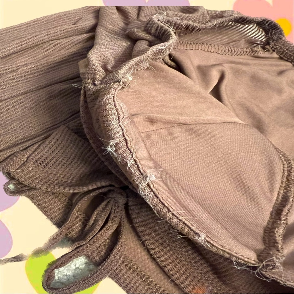 Brown Ruched Top! - Picture 4 of 5
